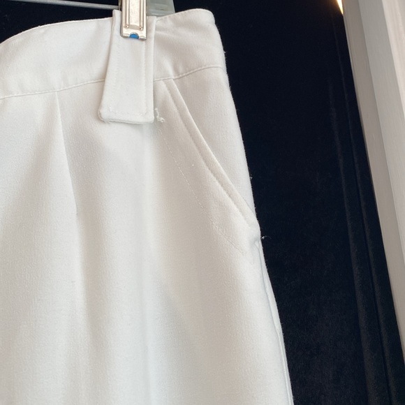 Cato woman’s slack, size 16 W, white x fully lined, polyester - Picture 6 of 10